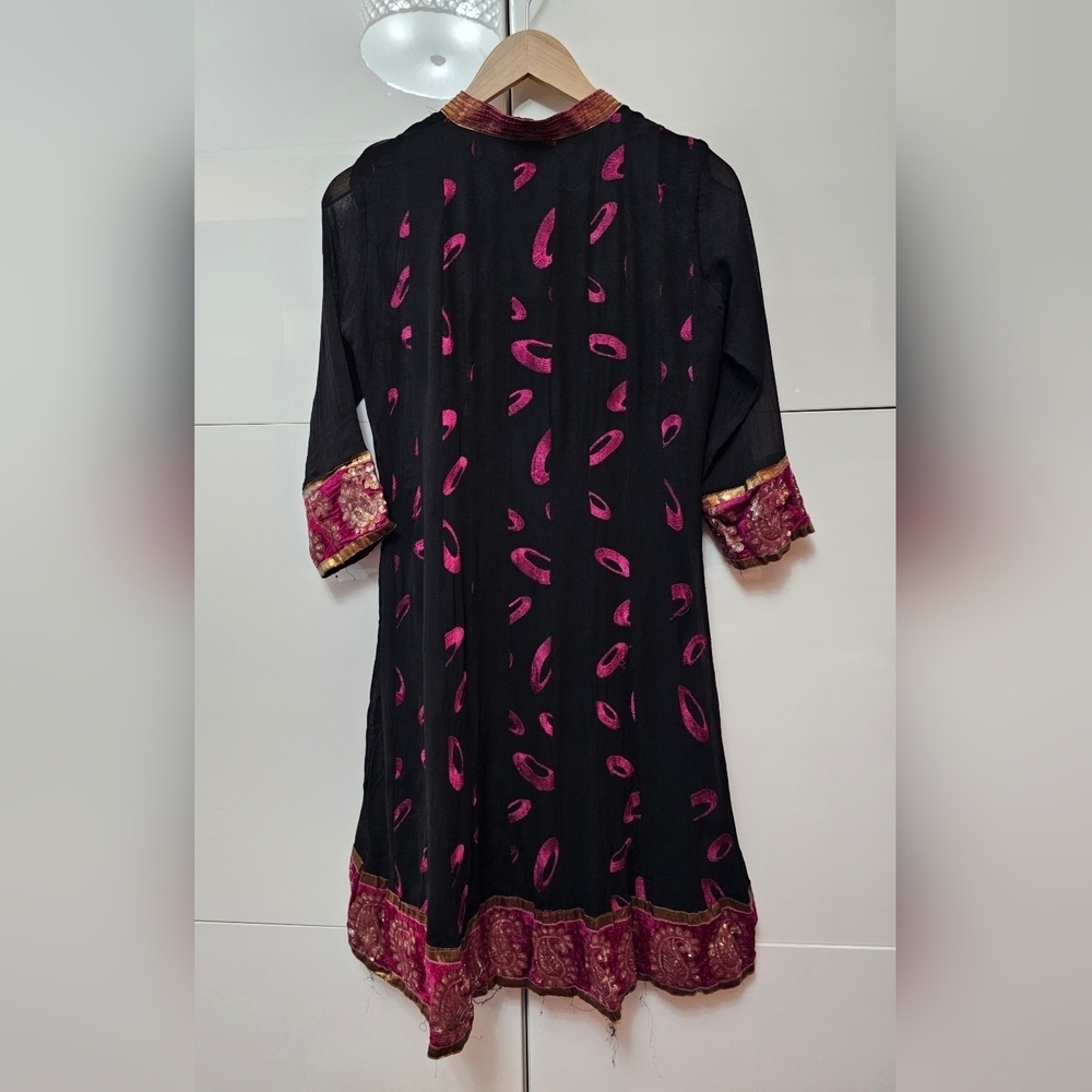 Beautiful Kurta Set - Picture 8 of 13